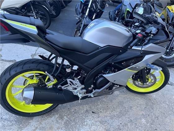 YAMAHA YZF R15 